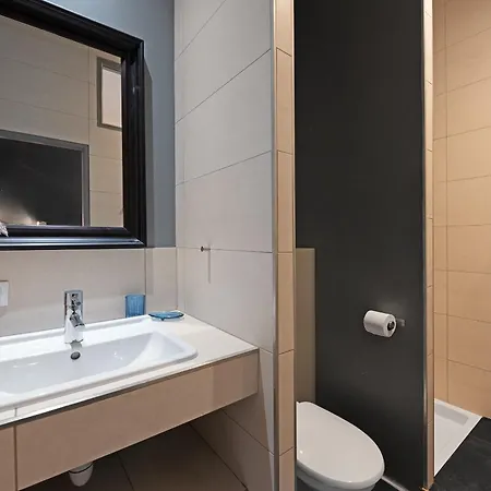 Lagrave - Cours Privee - Parking Apartment Toulouse Exterior photo